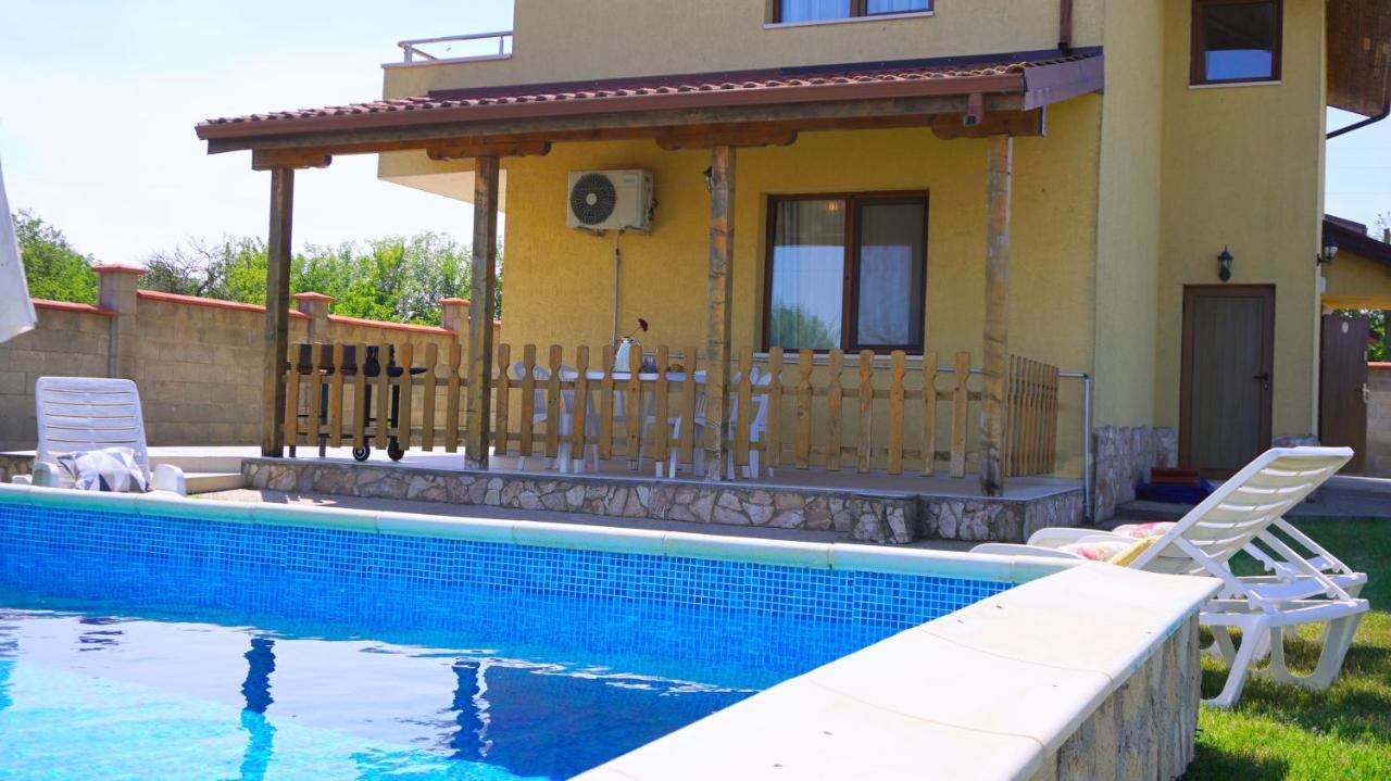 Вила Делфин - Villa Delfin Bŭlgarevo Buitenkant foto