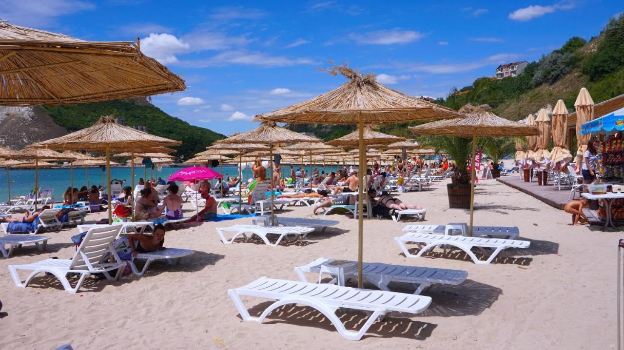 Вила Делфин - Villa Delfin Bŭlgarevo Buitenkant foto