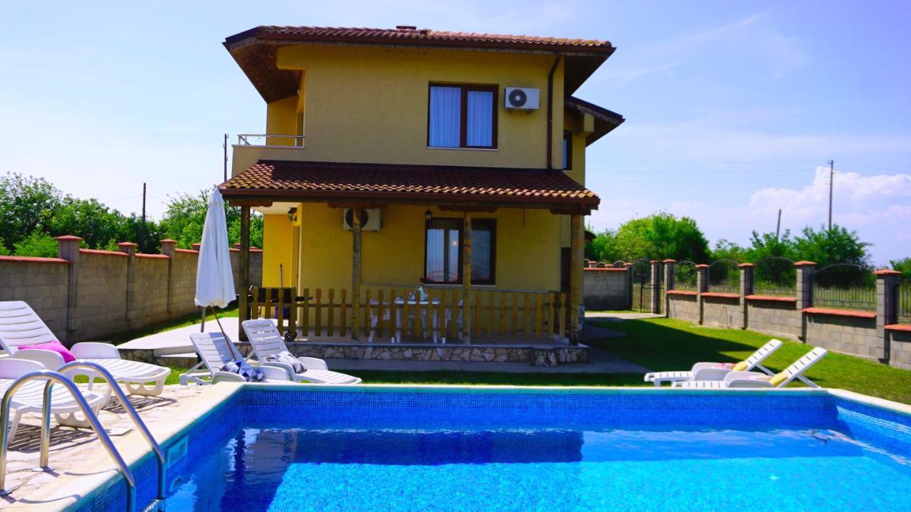 Вила Делфин - Villa Delfin Bŭlgarevo Buitenkant foto